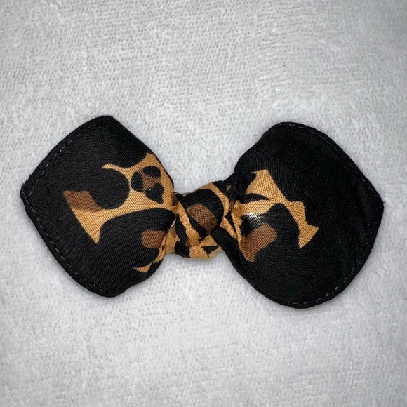Leopard Print Exotic Bandana Knotted Hair Bow - Picture 7 of 11